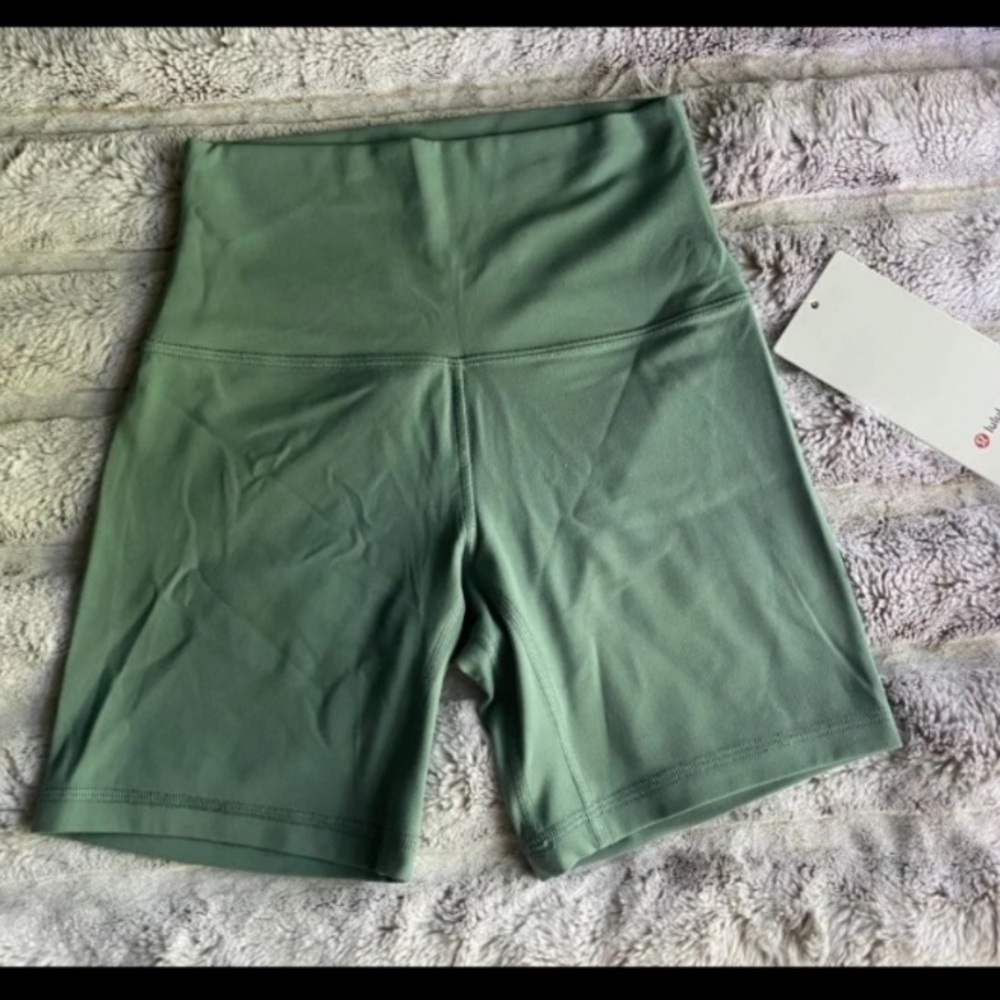NWT! Lululemon Align Shorts 6" Tidewater Teal - Picture 4 of 6